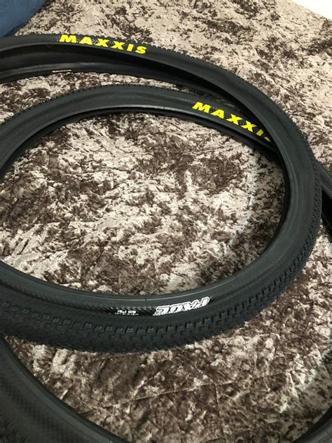 are there fake maxxis tires